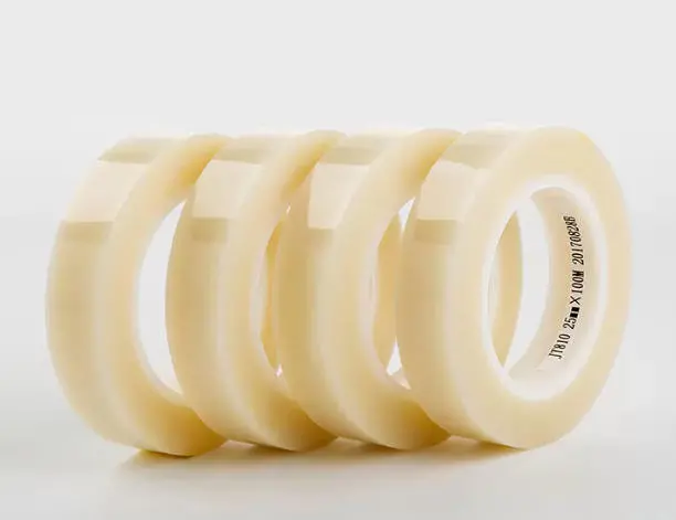 &Agrave; quoi servent les bandes de moulage dans la fabrication de lentilles optiques
